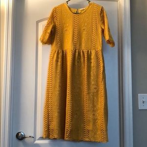 Vintage Like Lace Dress